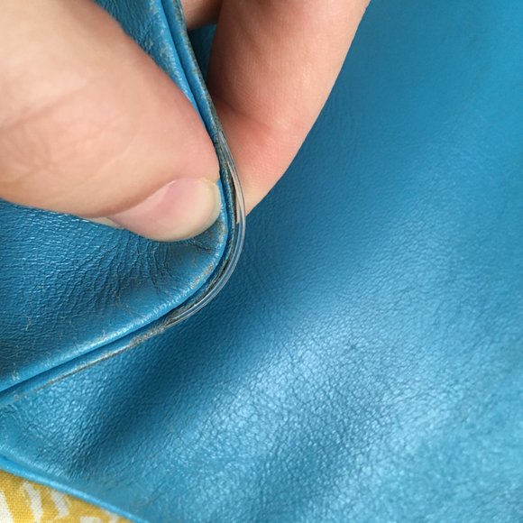 COMME DES GARÇONS Light Blue Leather Pouch - Picture 7 of 7